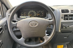 sininen Toyota Hiace 2008 kuva 9.