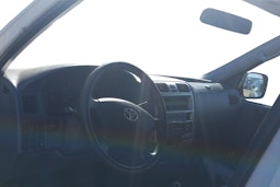 Valkoinen Toyota Hiace 2008 kuva 3.