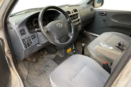 hopea Toyota Hiace 2008 kuva 3.