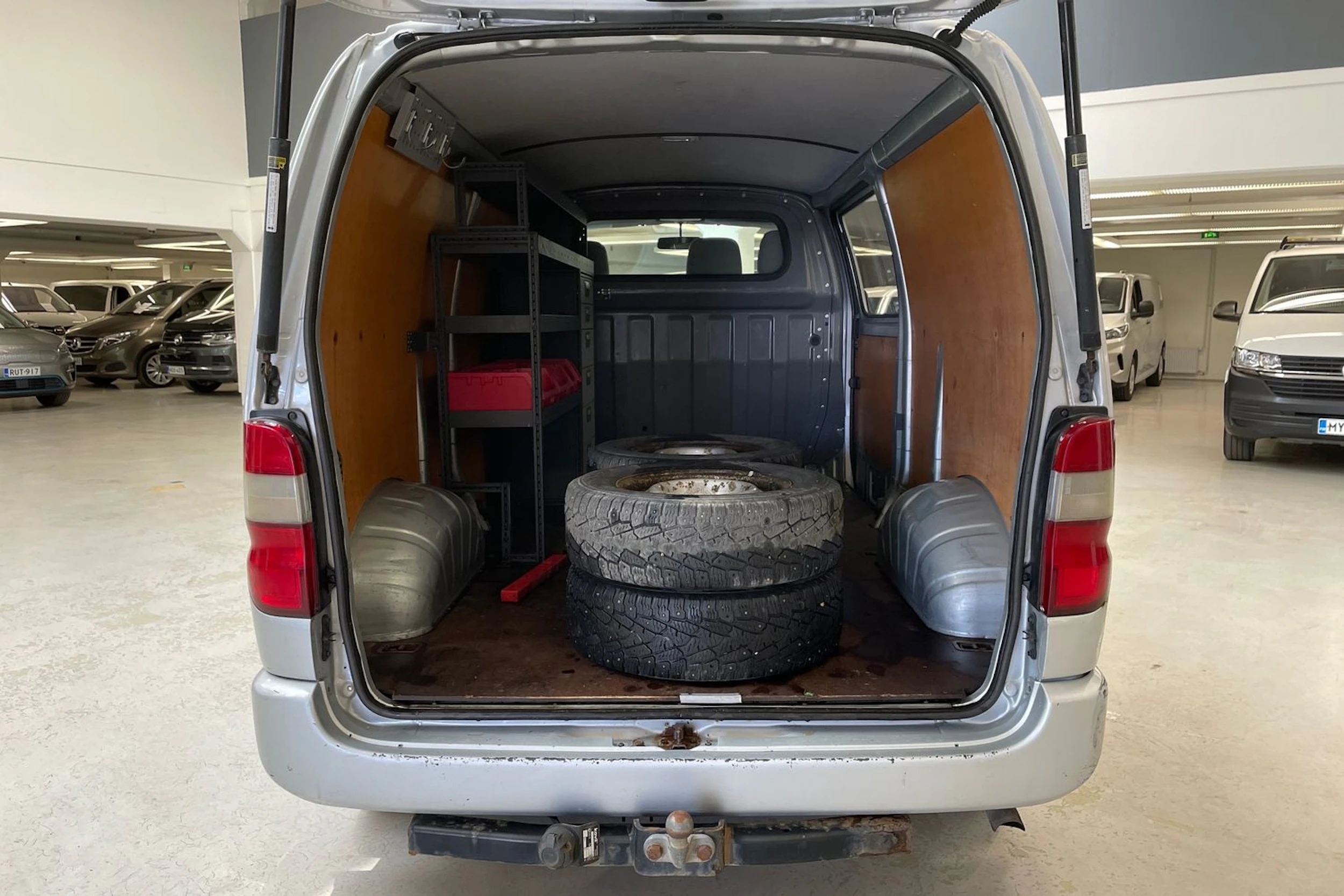 hopea Toyota Hiace 2008 kuva 17.