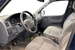 sininen Toyota Hiace 2008 kuva 6.