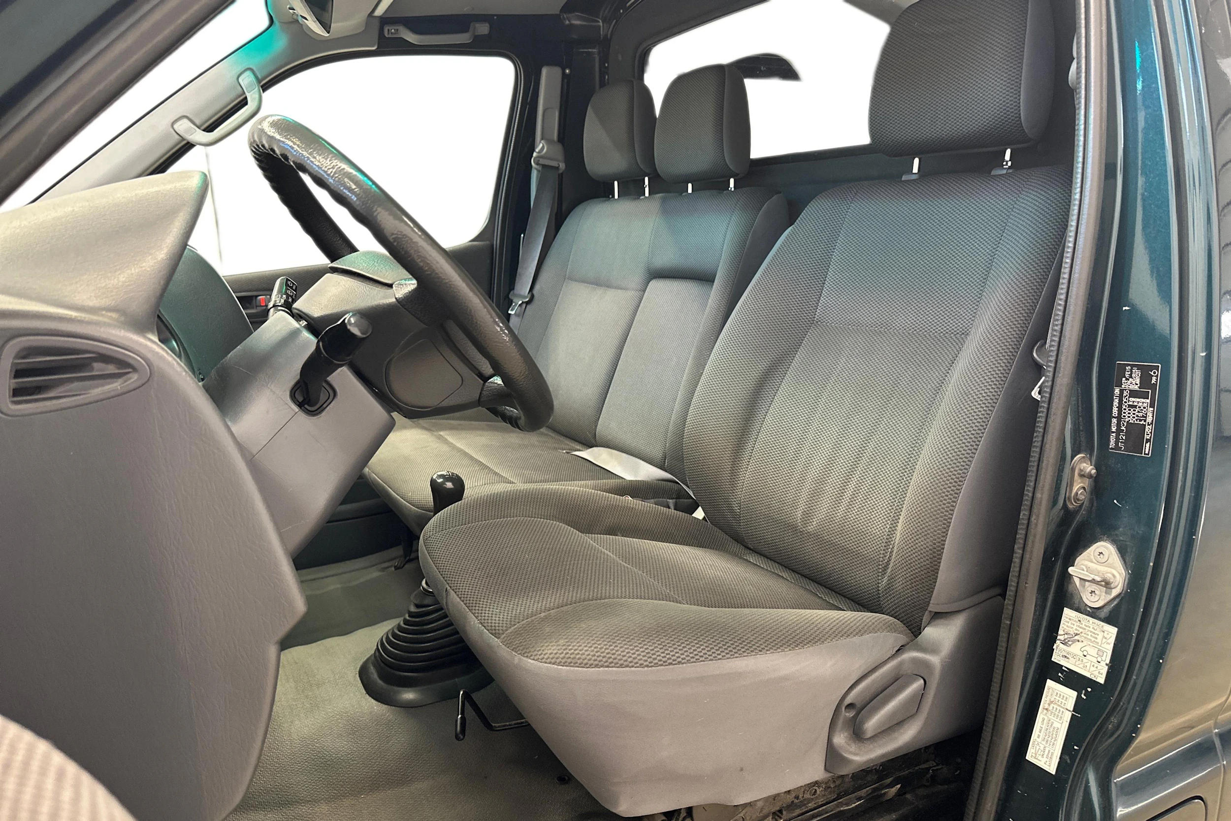 vihreä Toyota Hiace 2009 kuva 8.