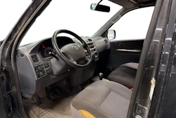 musta Toyota Hiace 2009 kuva 3.