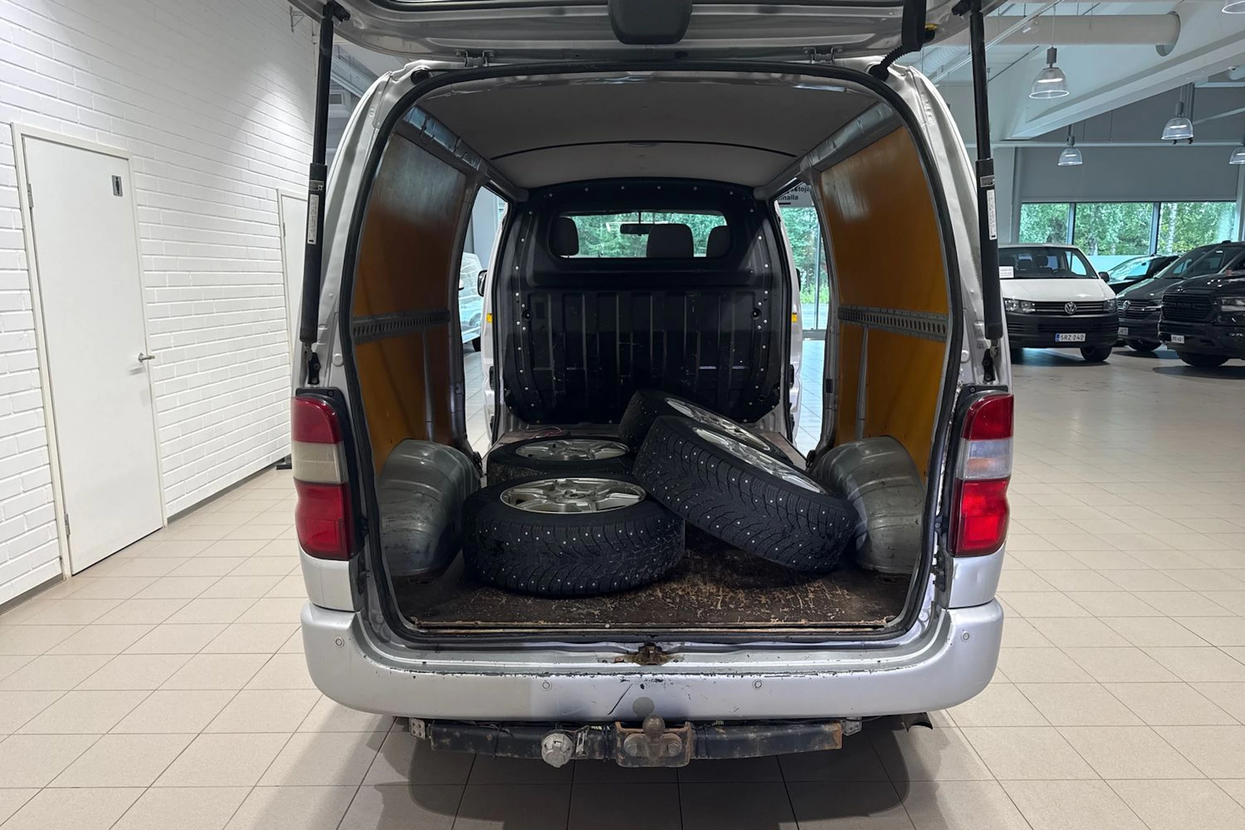 met. hopea Toyota Hiace 2009 kuva 16.