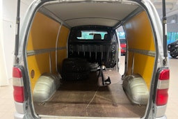 Hopea Toyota HIACE 2009 kuva 20.