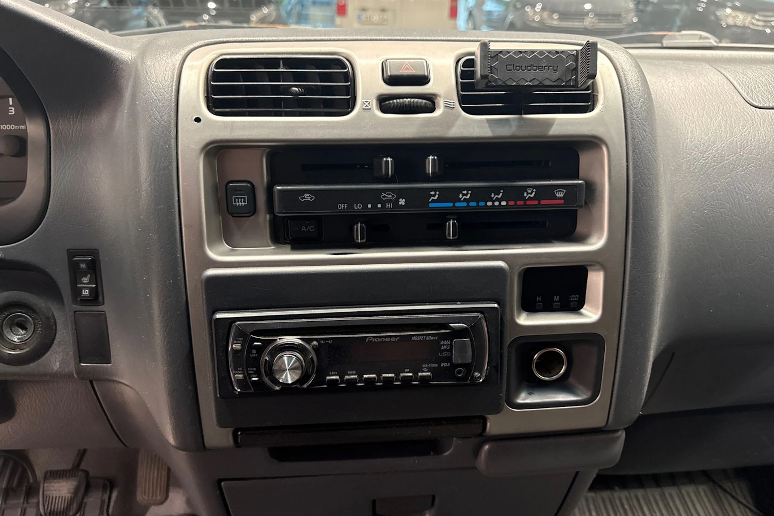 hopea Toyota Hiace 2009 kuva 19.