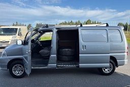 hopea Toyota Hiace 2010 kuva 15.