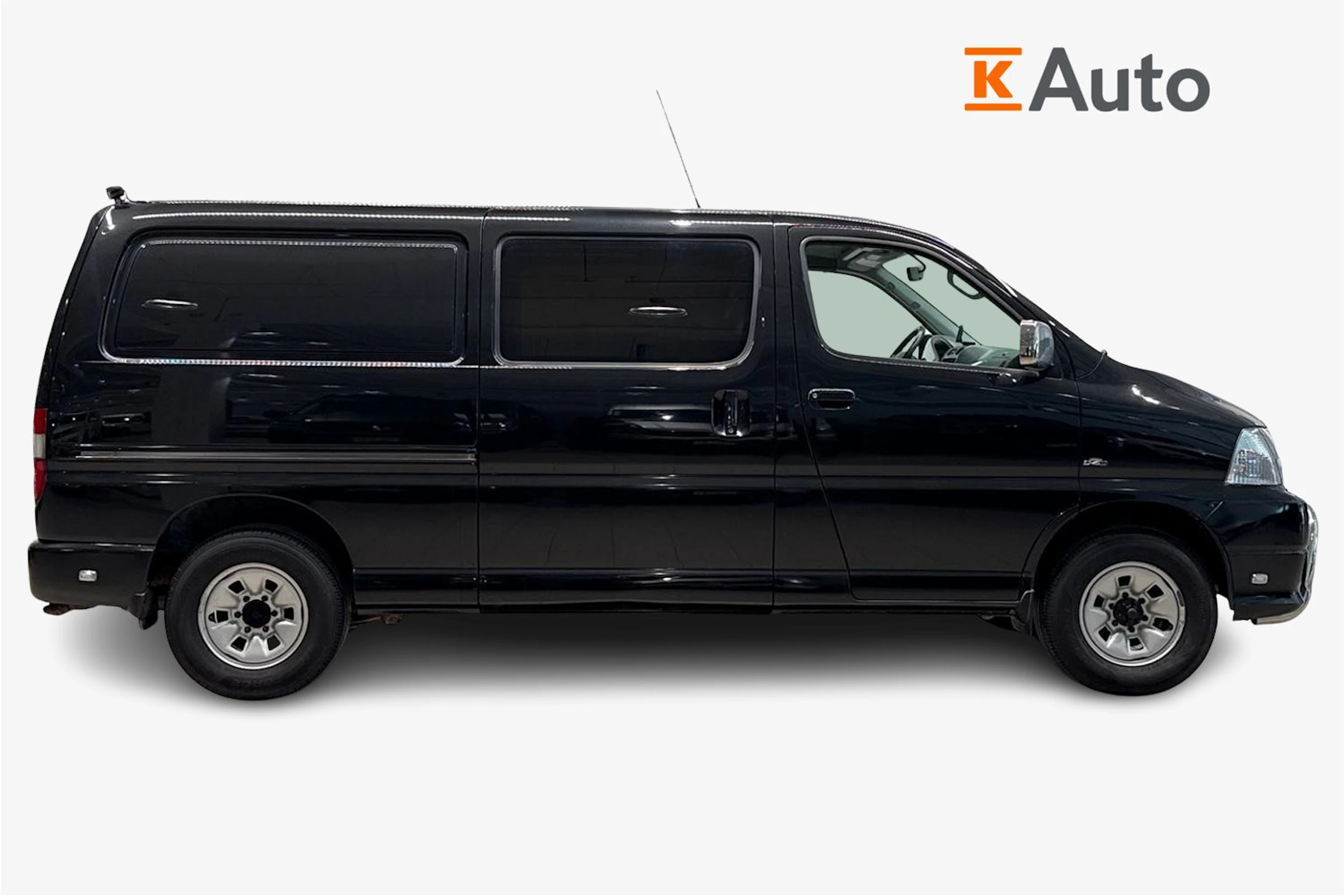 musta Toyota Hiace 2011 kuva 7.