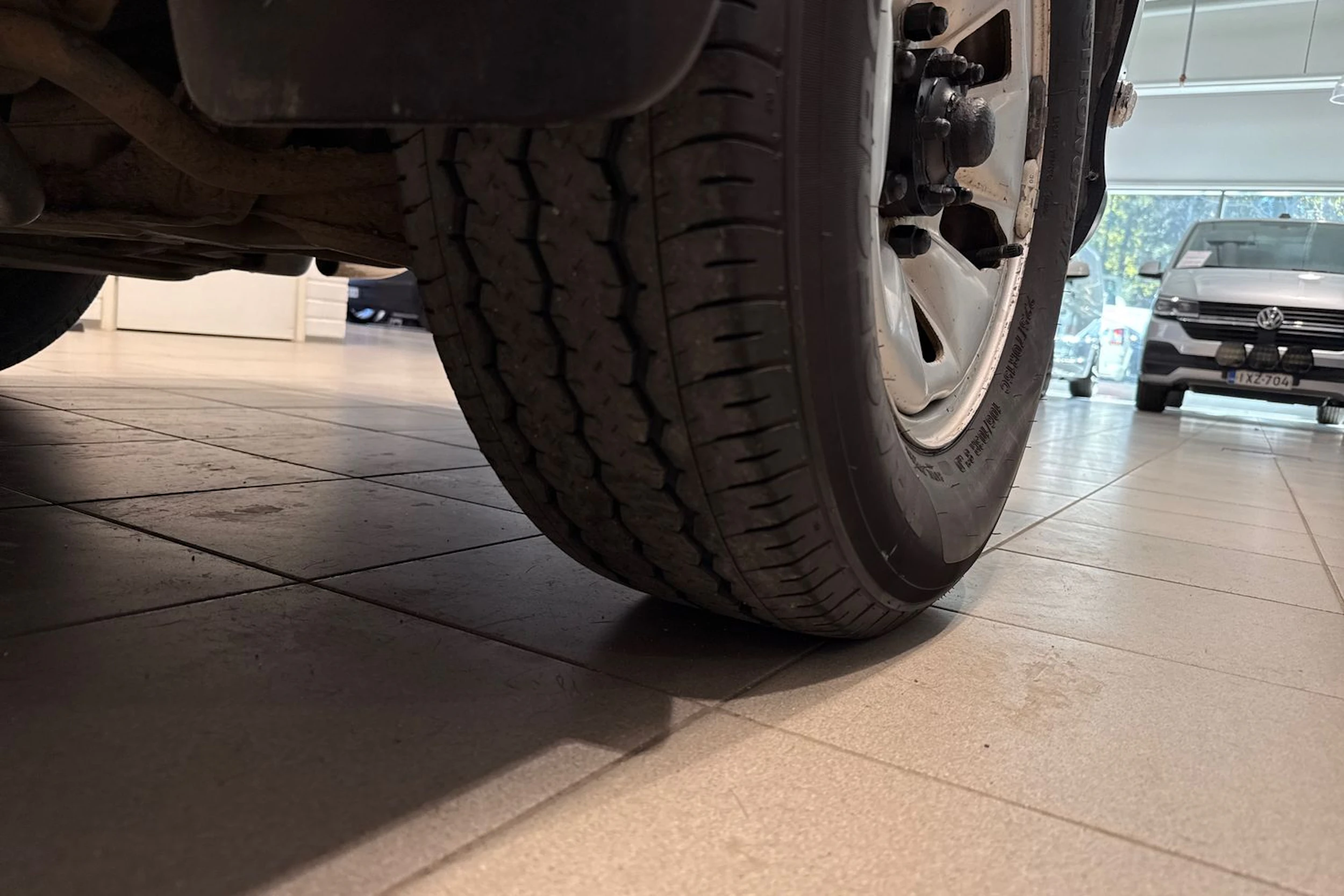 musta Toyota Hiace 2011 kuva 19.
