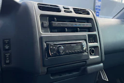 valkoinen Toyota Hiace 2010 kuva 6.