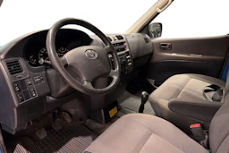 sininen Toyota HIACE 2011 kuva 8.