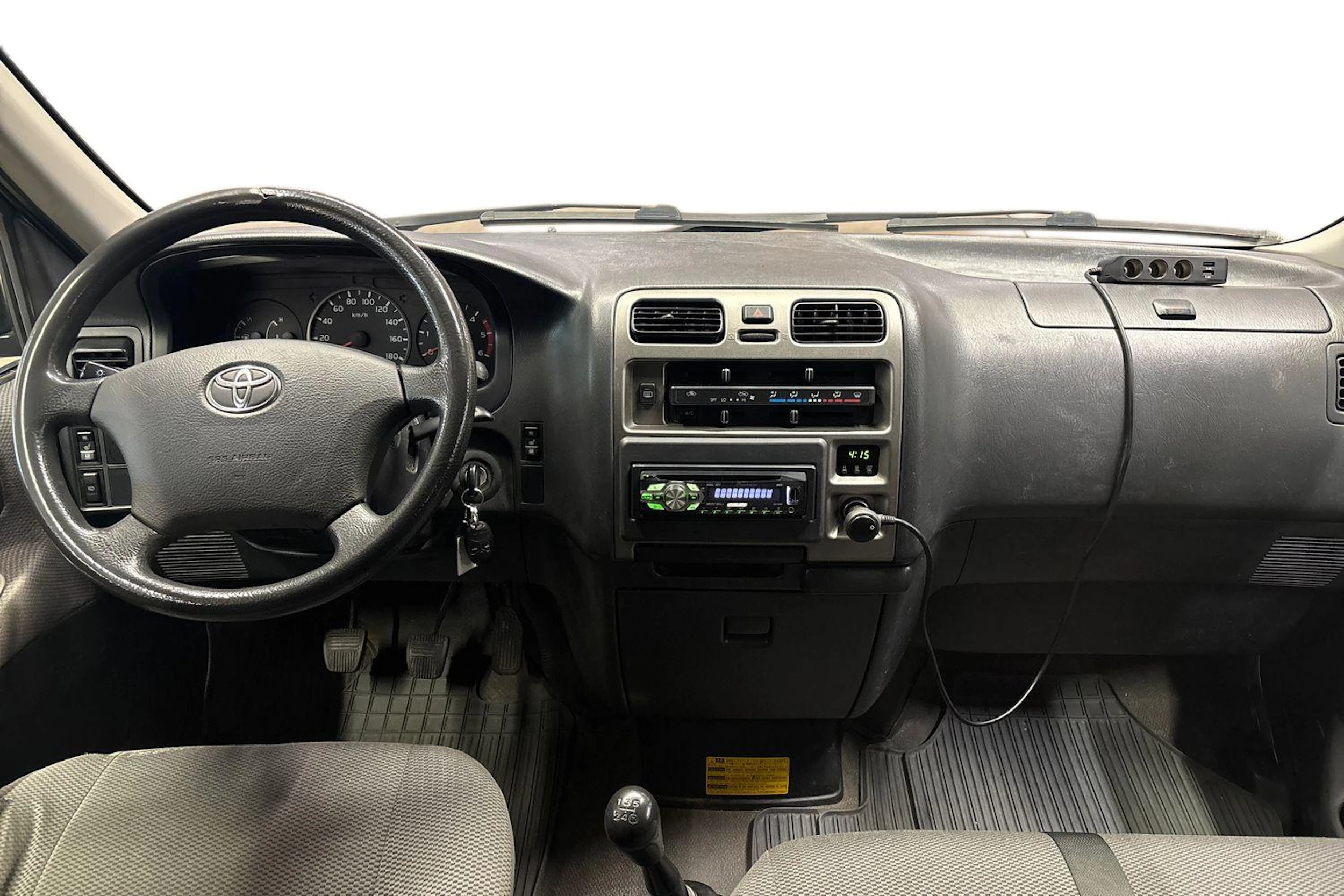 hopea Toyota Hiace 2011 kuva 9.