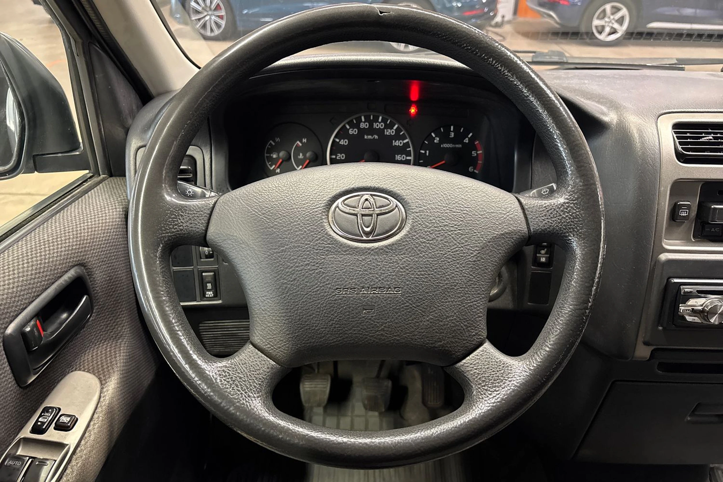 hopea Toyota Hiace 2011 kuva 17.