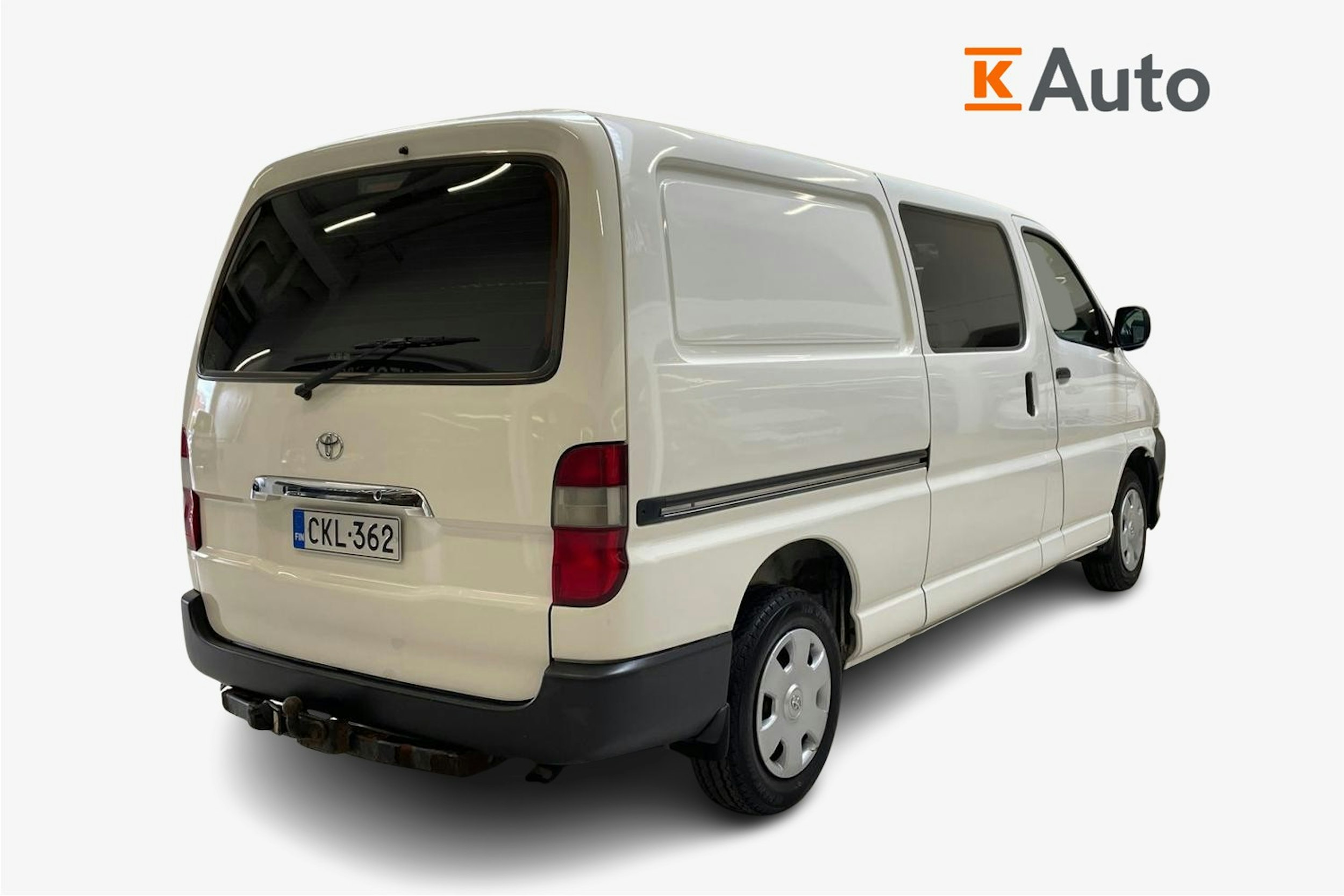 valkoinen Toyota Hiace 2011 kuva 2.
