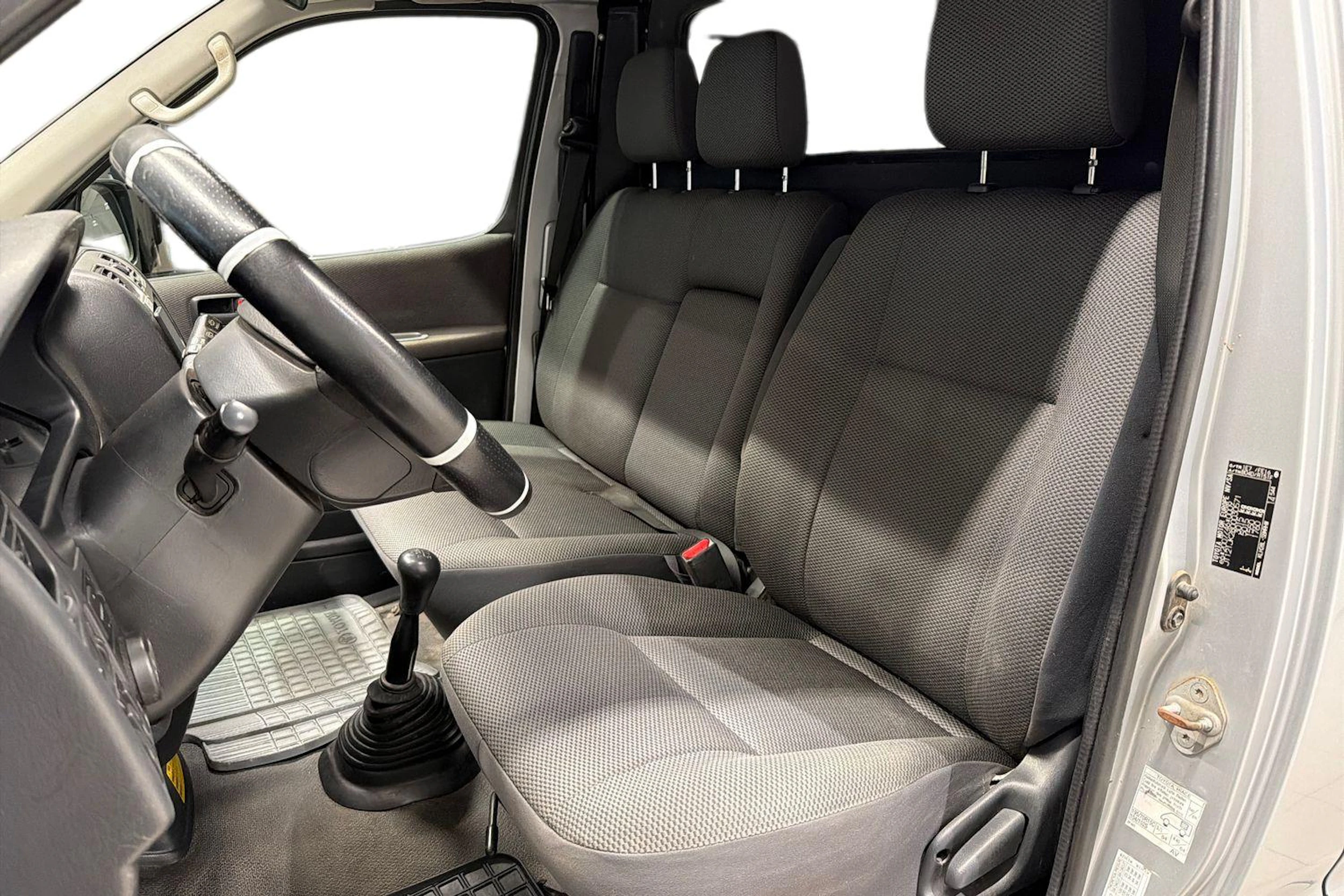 Hopea Toyota HIACE 2011 kuva 11.