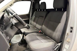 Hopea Toyota HIACE 2011 kuva 11.