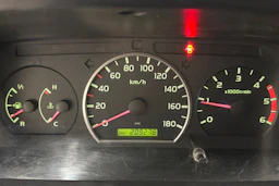 Hopea Toyota HIACE 2011 kuva 13.