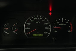 valkoinen Toyota Hiace 2011 kuva 15.