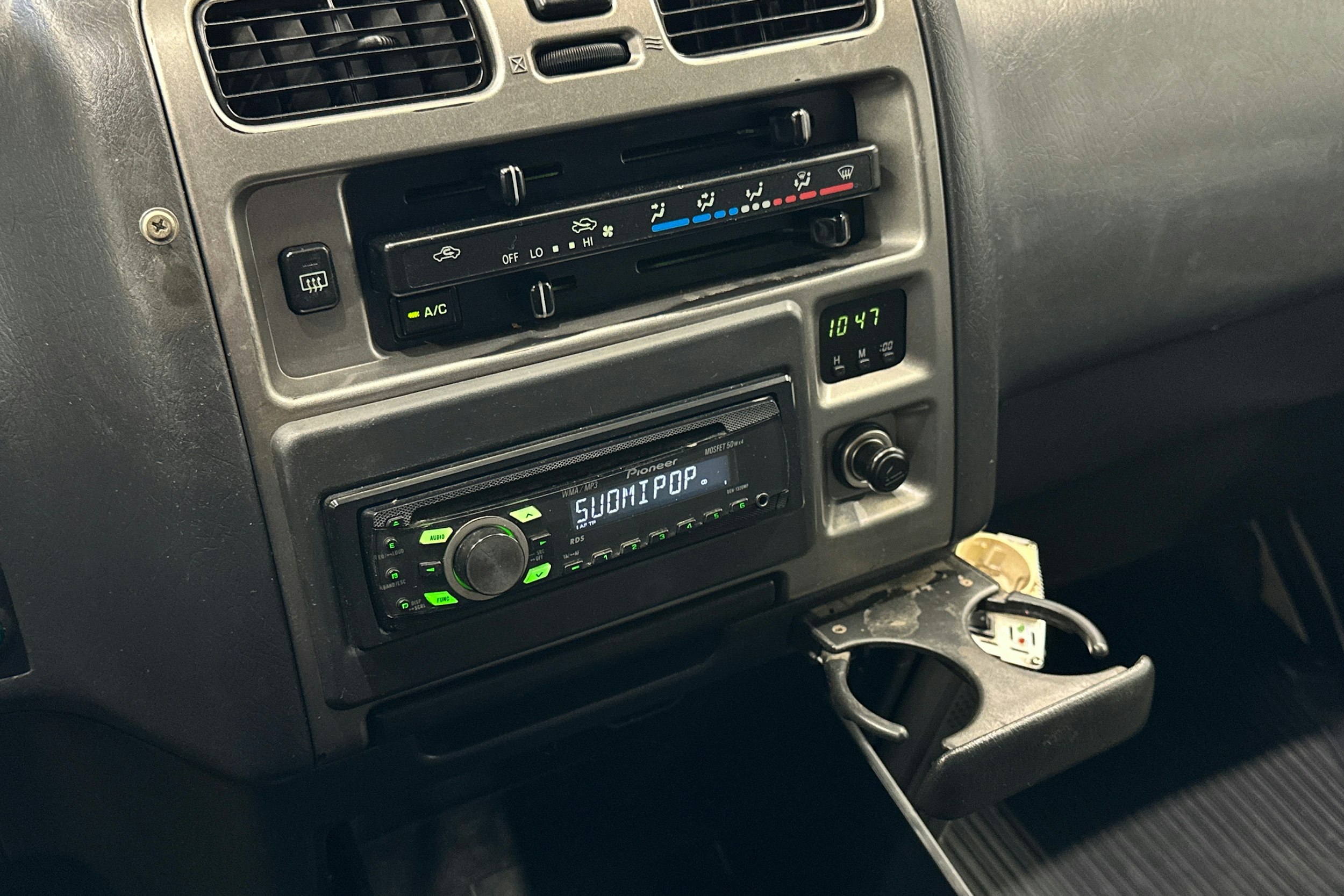 valkoinen Toyota Hiace 2011 kuva 18.