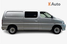 Hopea Toyota HIACE 2011 kuva 6.