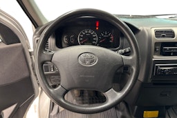 Hopea Toyota HIACE 2011 kuva 9.