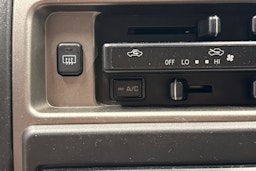 Hopea Toyota HIACE 2011 kuva 21.
