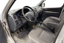 Hopea Toyota HIACE 2011 kuva 3.