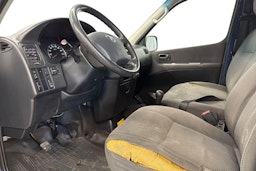 sininen Toyota Hiace 2011 kuva 7.
