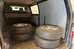 sininen Toyota Hiace 2011 kuva 19.