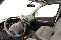 hopea Toyota Hiace 2011 kuva 8.