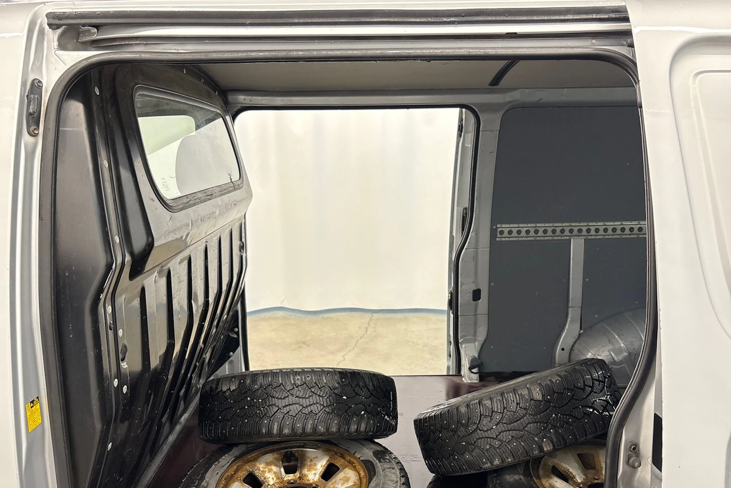 met. hopea Toyota Hiace 2011 kuva 15.