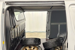 met. hopea Toyota Hiace 2011 kuva 15.