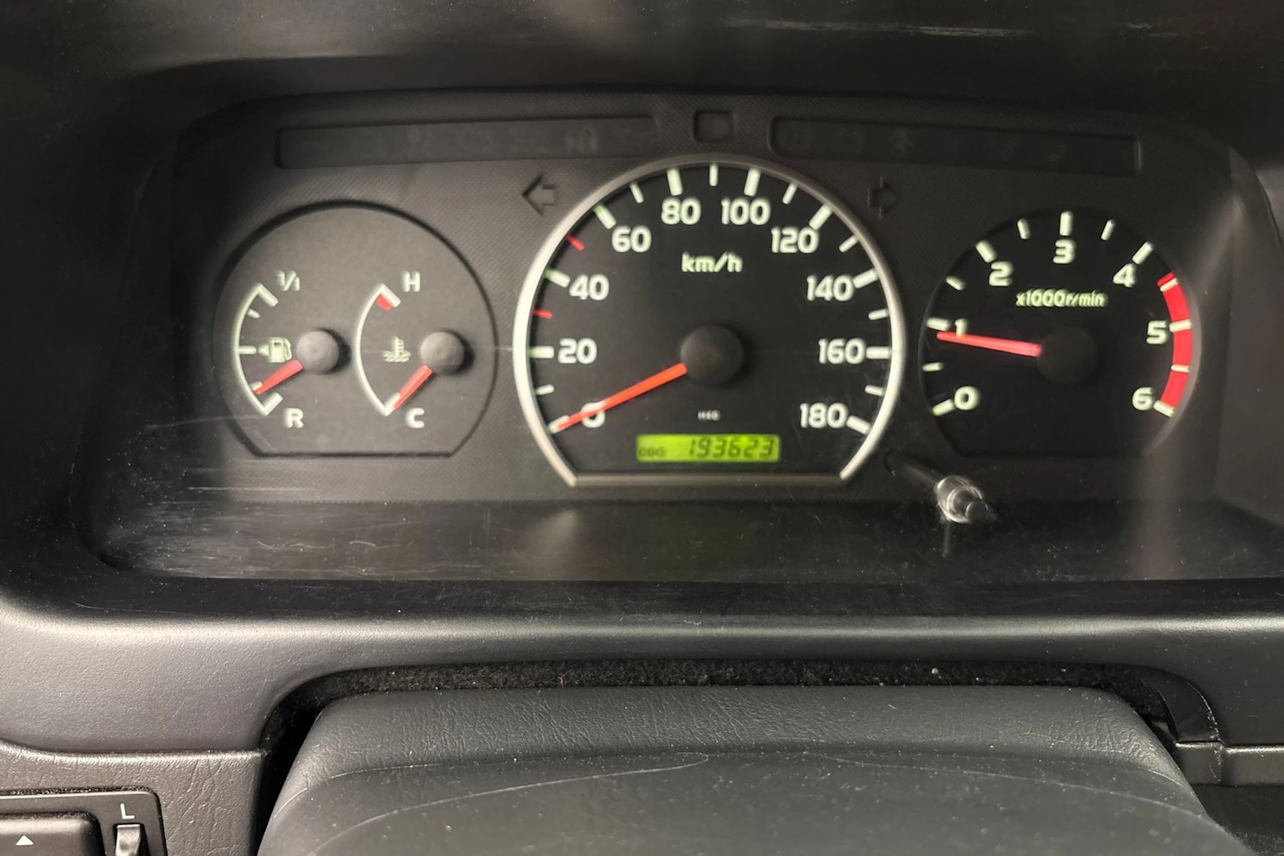 met. hopea Toyota Hiace 2011 kuva 25.