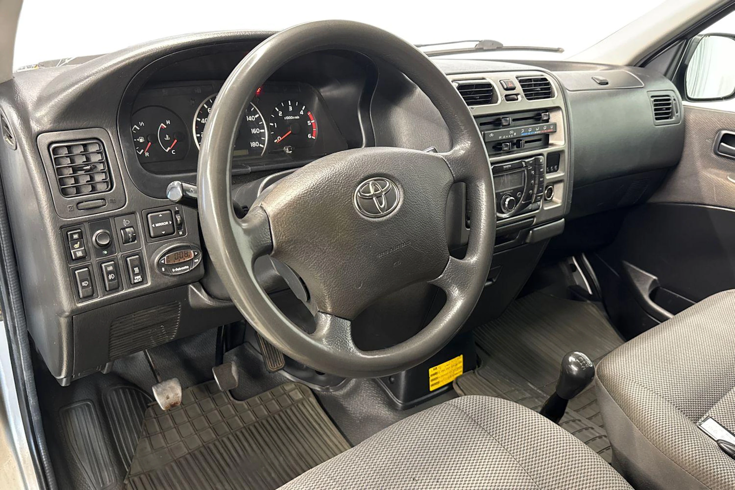 hopea Toyota Hiace 2011 kuva 8.