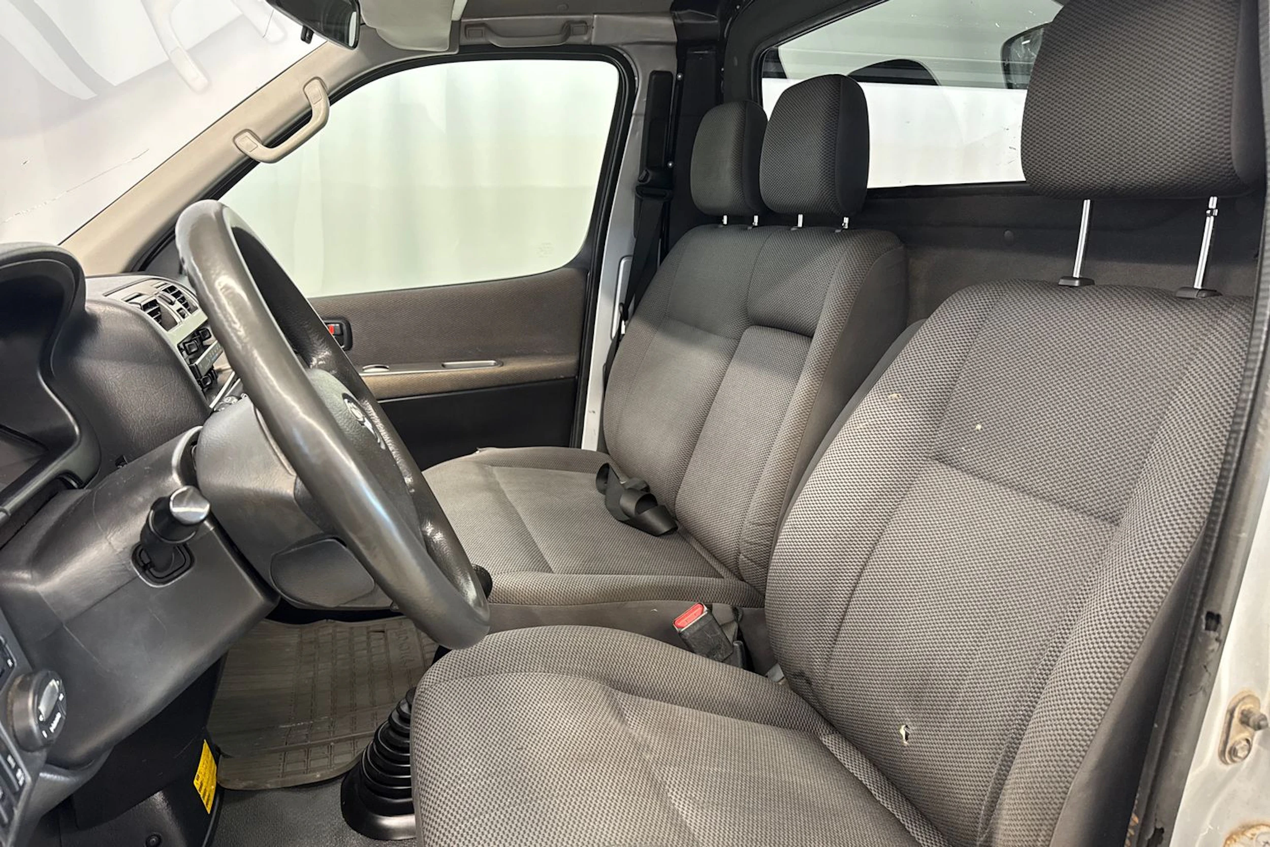 hopea Toyota Hiace 2011 kuva 18.