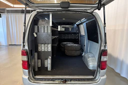 hopea Toyota Hiace 2011 kuva 19.