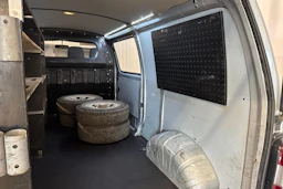 hopea Toyota Hiace 2011 kuva 21.