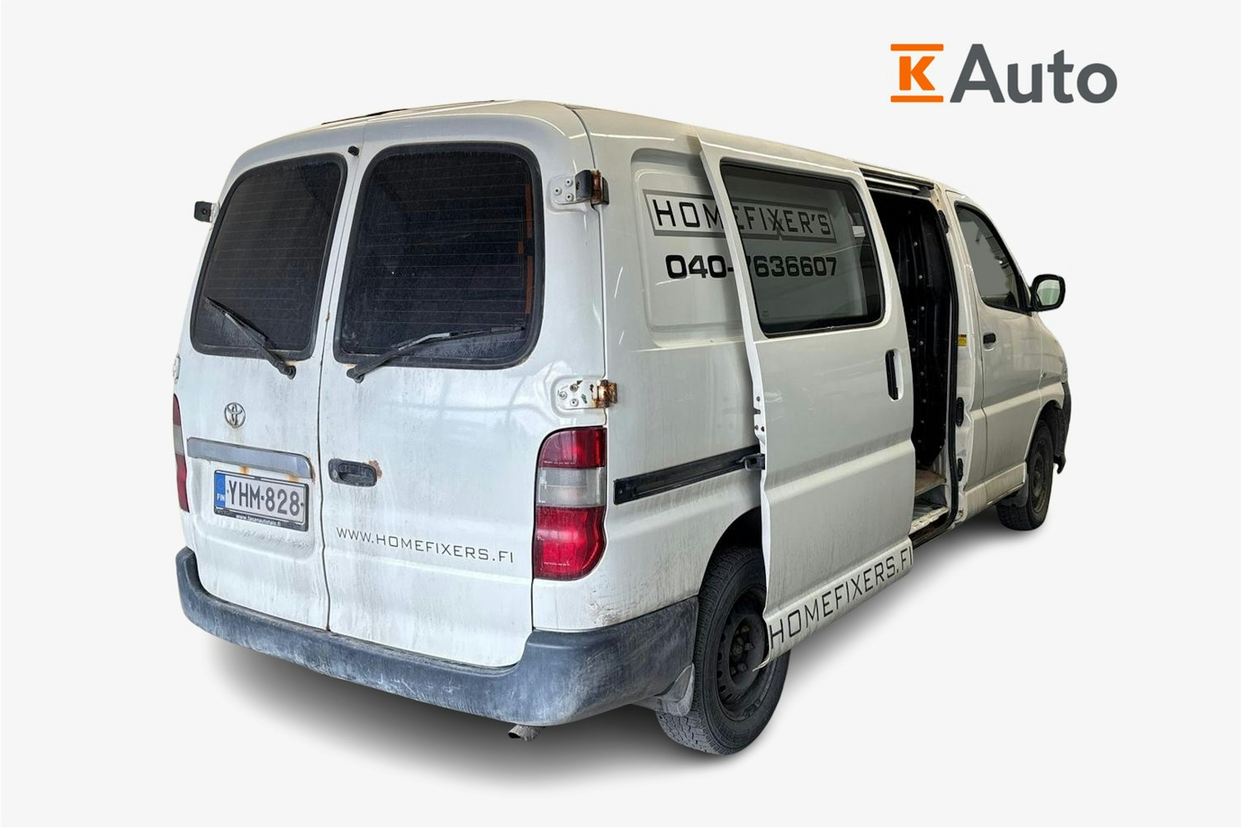 valkoinen Toyota Hiace 2011 kuva 2.