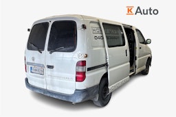 valkoinen Toyota Hiace 2011 kuva 2.