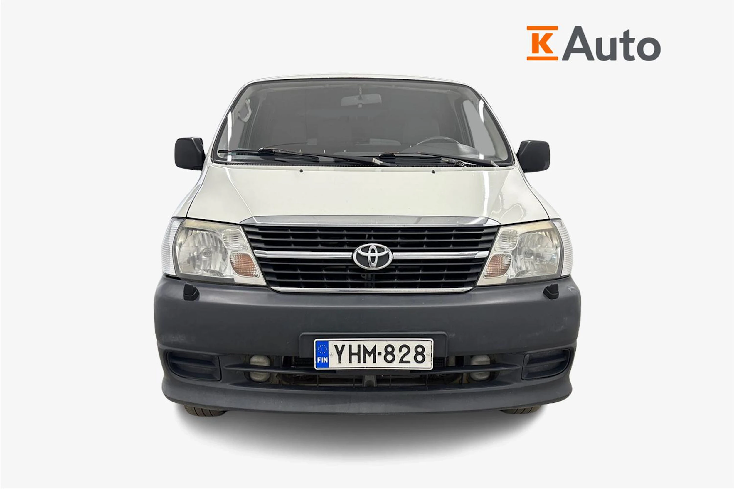 valkoinen Toyota Hiace 2011 kuva 5.