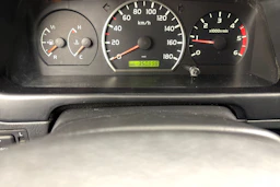 valkoinen Toyota Hiace 2011 kuva 22.