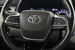 valkoinen Toyota Highlander 2021 kuva 8.