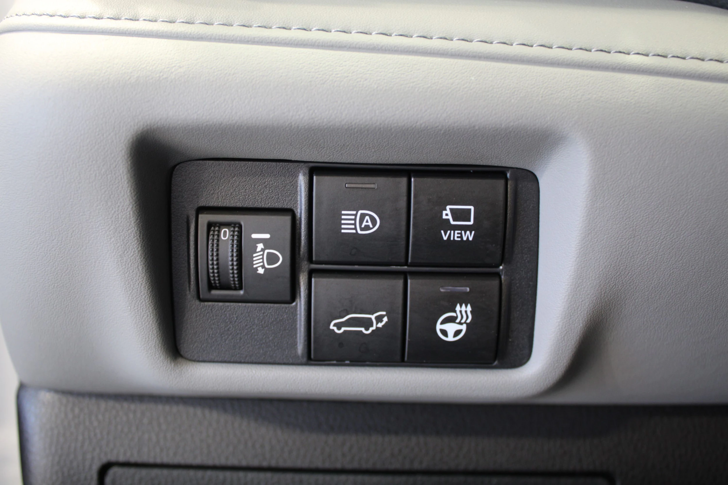 met. hopea Toyota Highlander 2021 kuva 17.