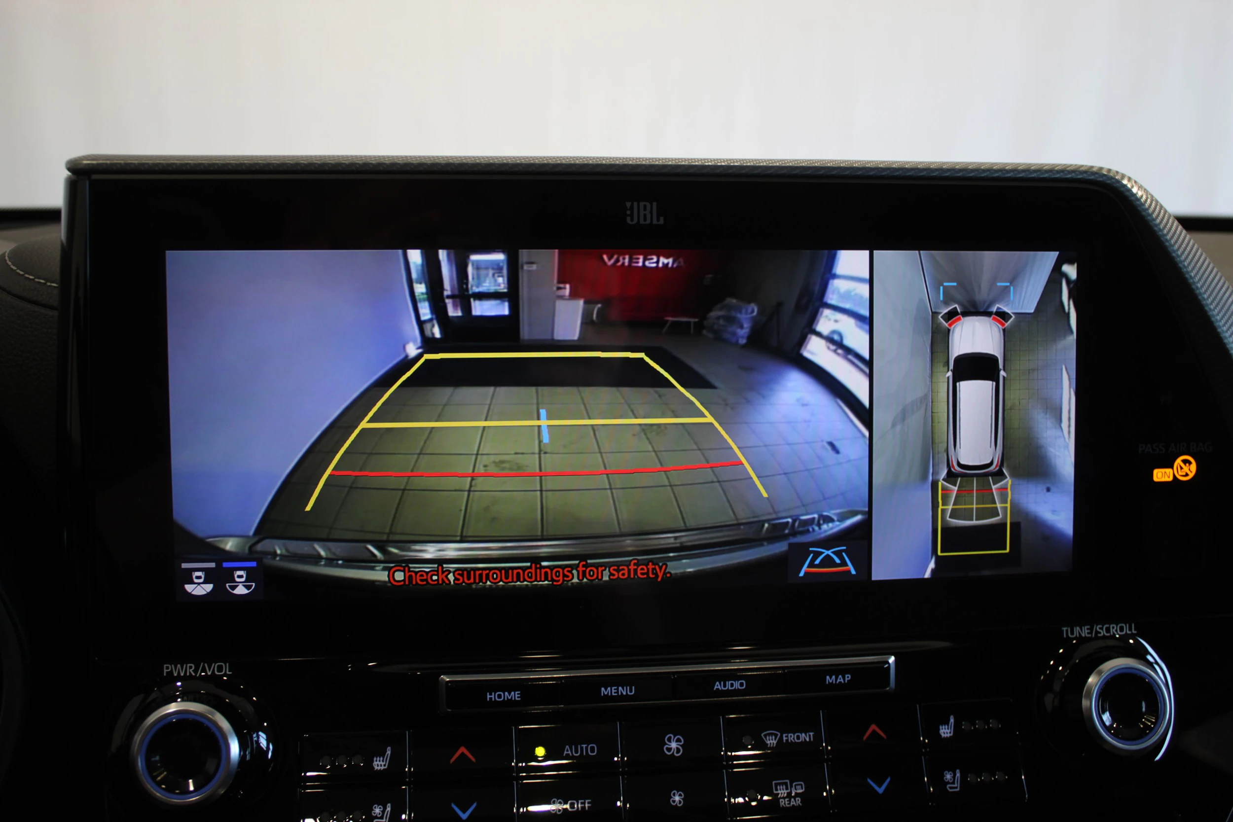 met. hopea Toyota Highlander 2021 kuva 18.