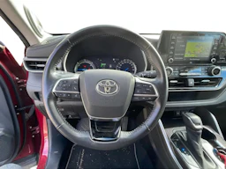 met. punainen Toyota Highlander 2022 kuva 10.