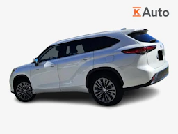 valkoinen Toyota Highlander 2022 kuva 2.