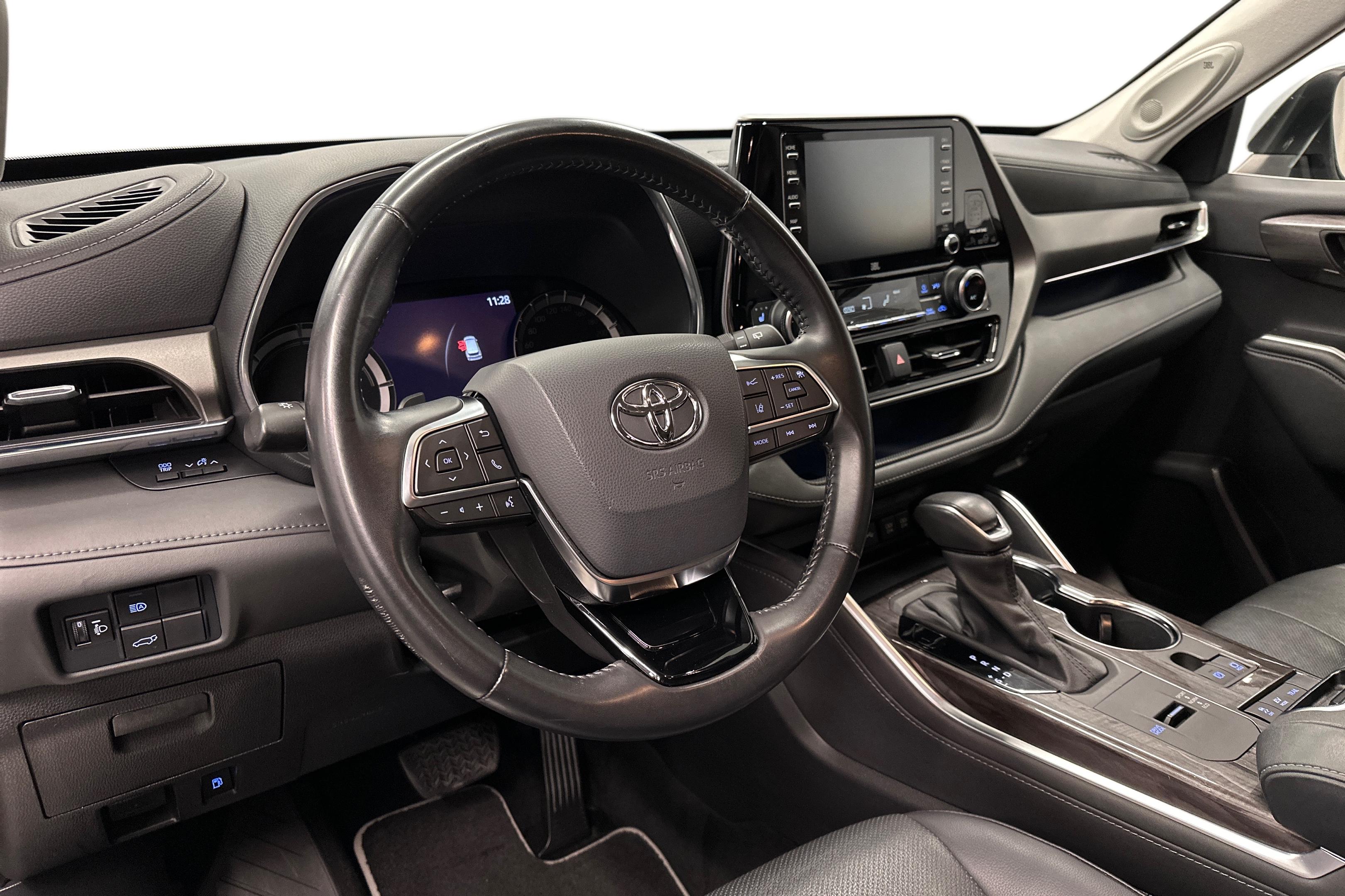 Toyota Highlander AWD-i Premium 7-p 2022, photo 6/33