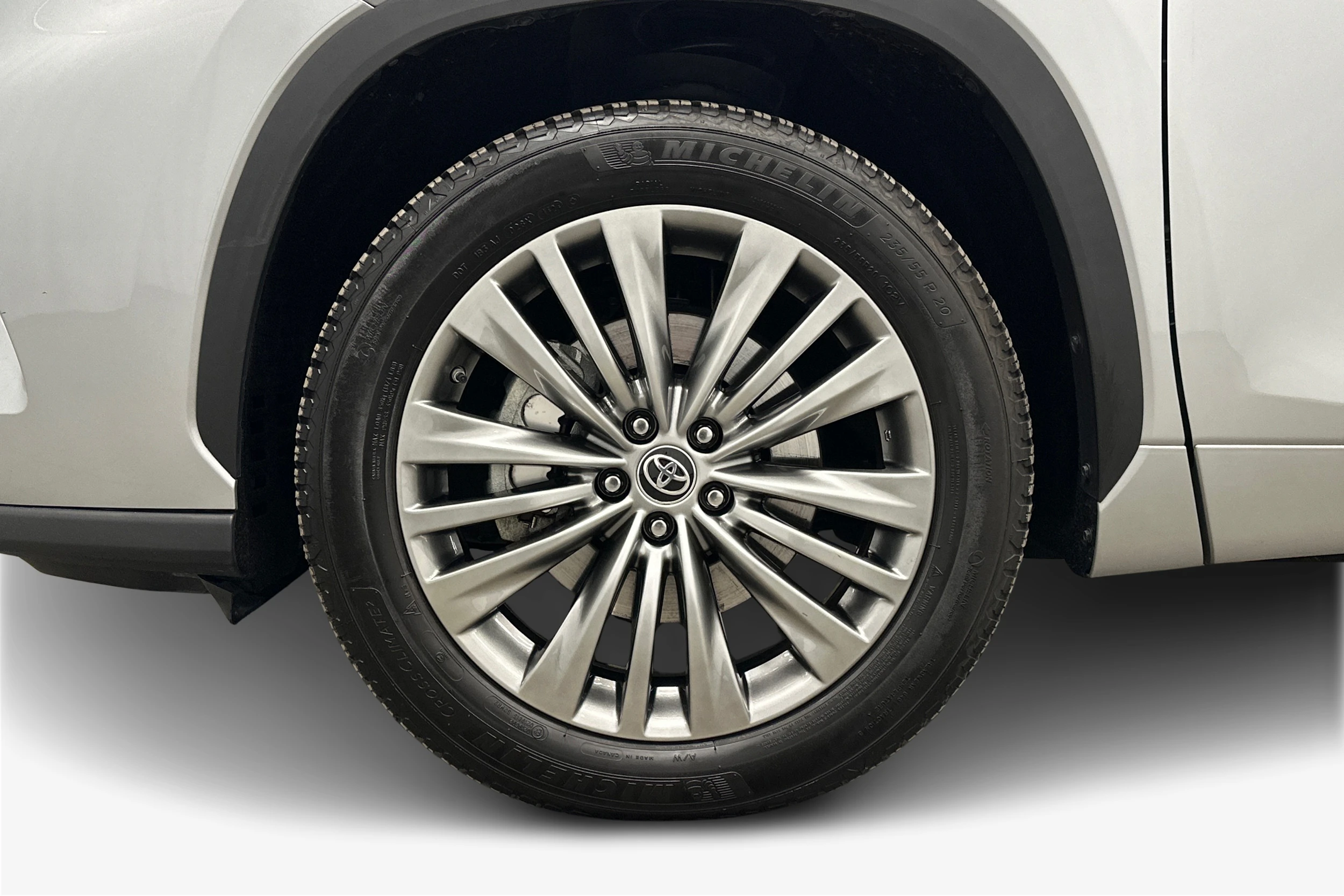 hopea Toyota Highlander 2022 kuva 9.
