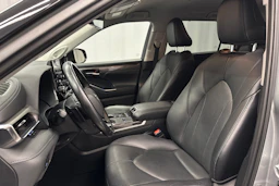hopea Toyota Highlander 2022 kuva 11.