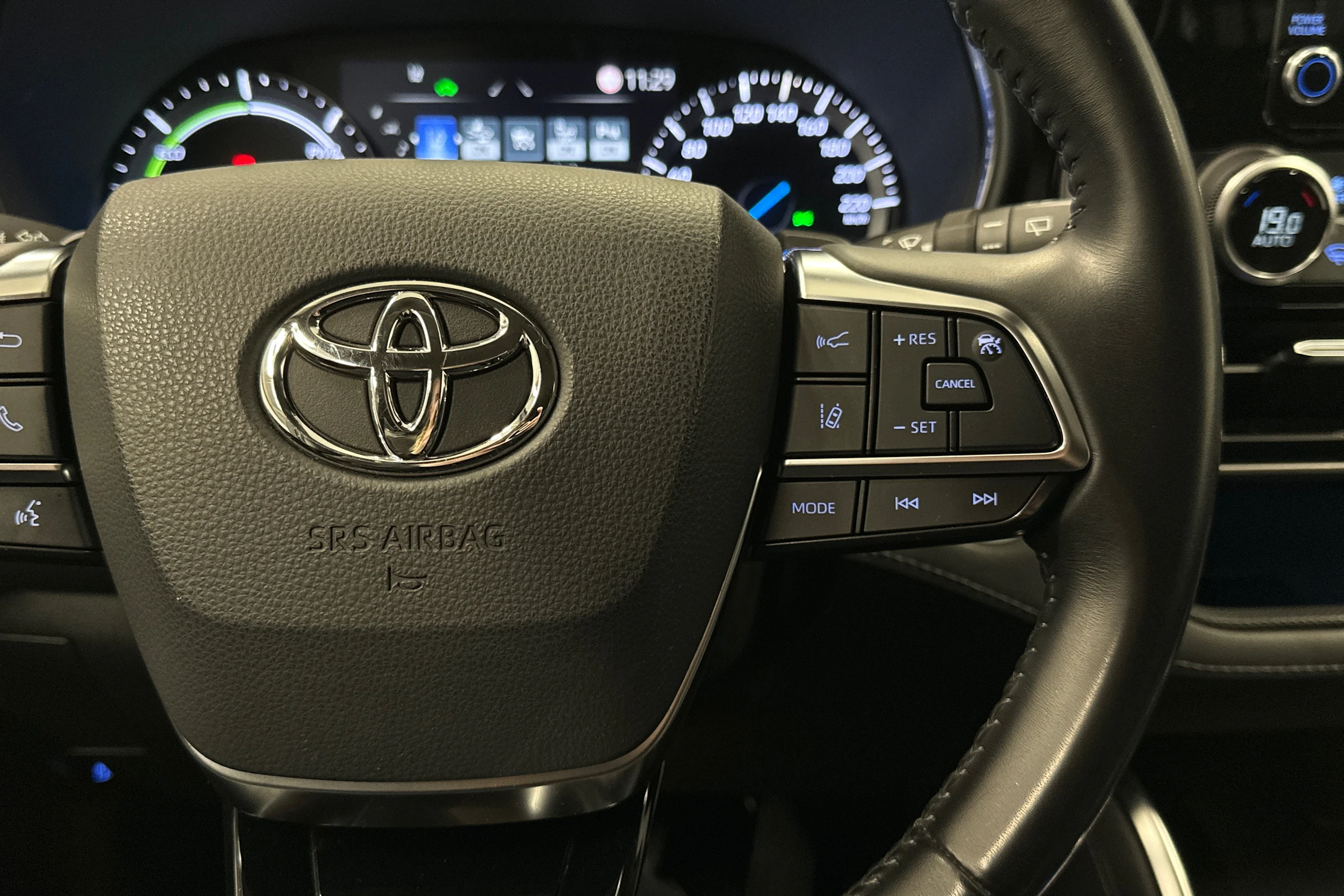 hopea Toyota Highlander 2022 kuva 13.